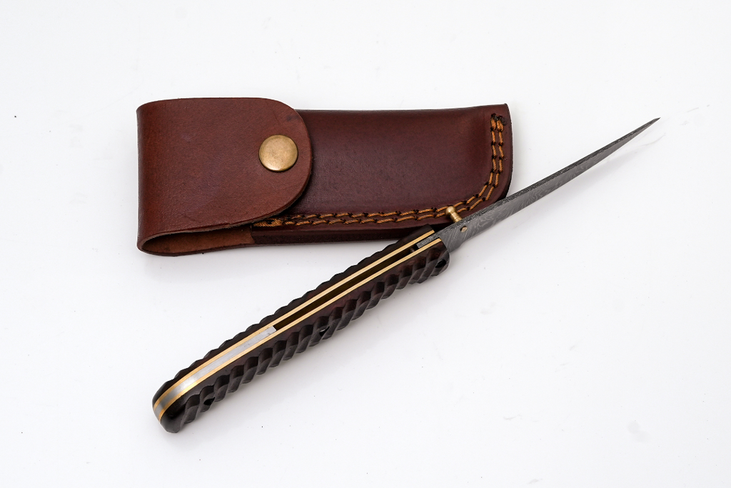 Hand-Forged Damascus Slim Folding Knife
