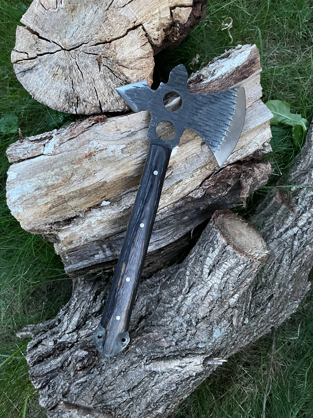 Carbon Tomahawk TITAN TK-010