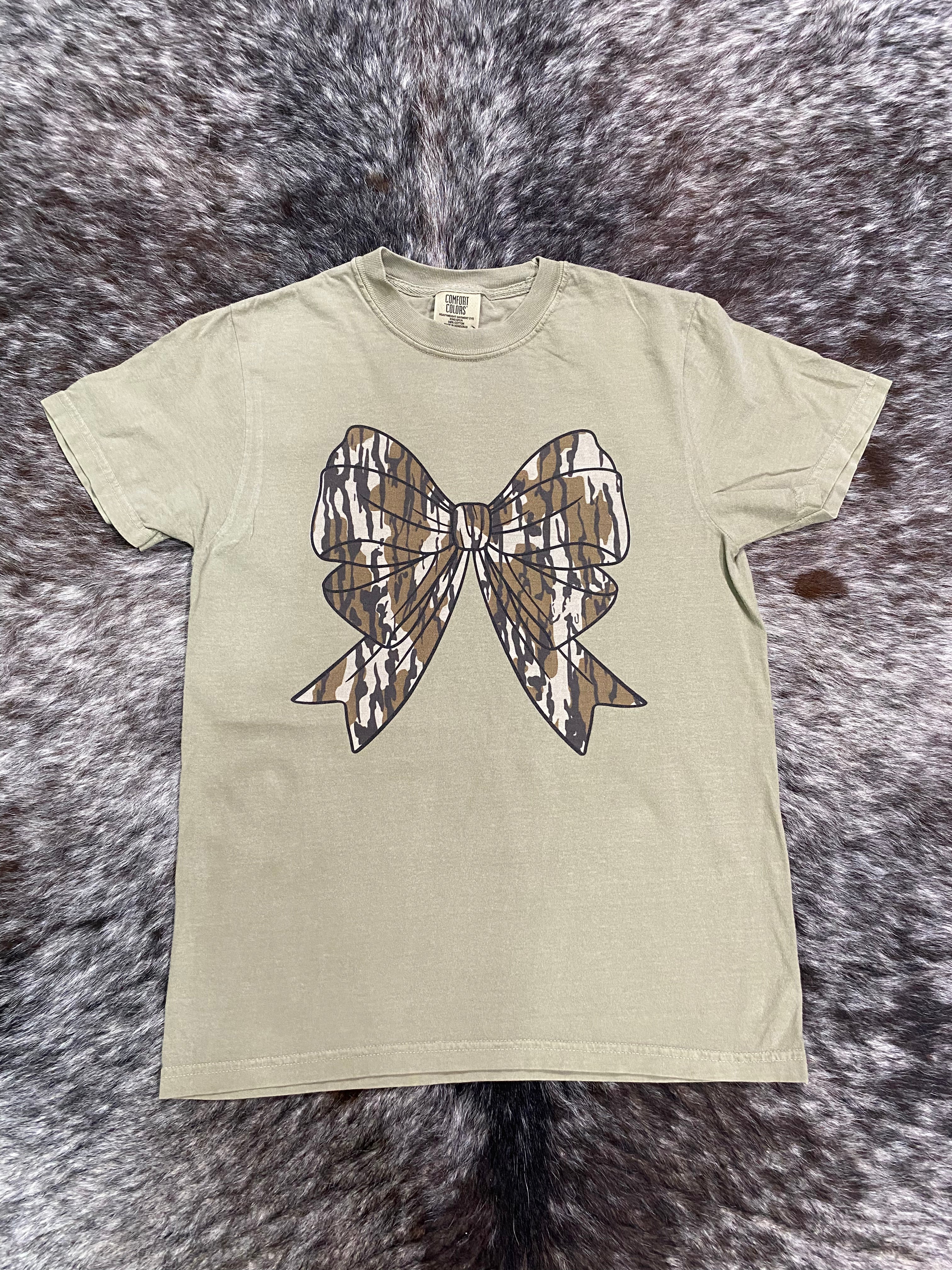 Camo Bottomland Bow Tee